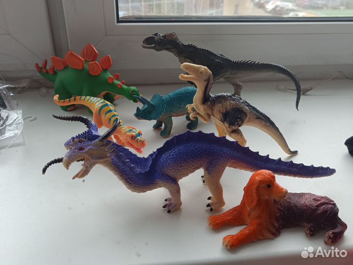 Динозавры игрушки