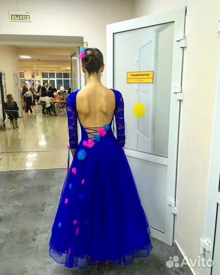 Платье для бальных танцев