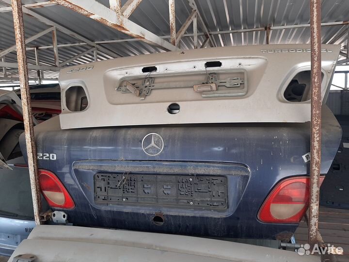 Крышка багажника Mersedes Benz W210 E Class