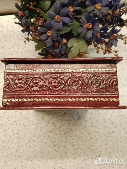Шкатулка из натуральной кожи