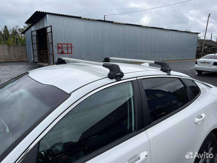 Багажник на крышу автомобиля