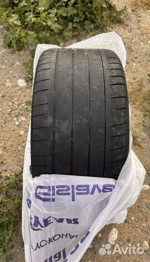 Michelin Pilot Sport 4 255/35 R19