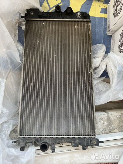 Радиатор родной opel astra J 1,6 turbo
