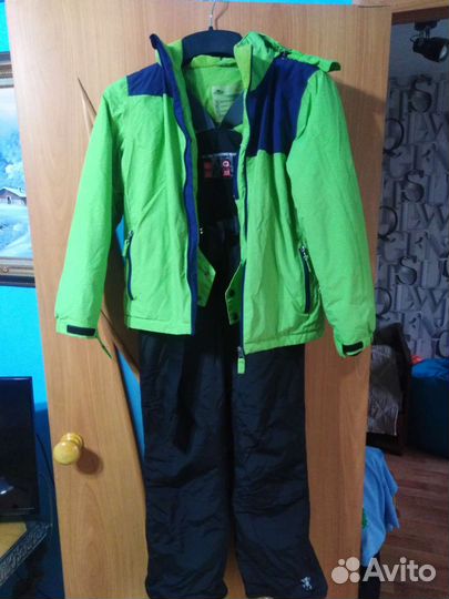 Горнолыжный костюм