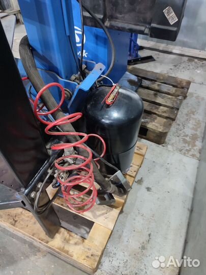 Шиномонтажный станок sivik