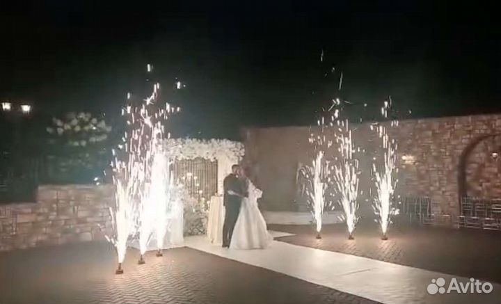 Салют или фейерверк на свадьбу