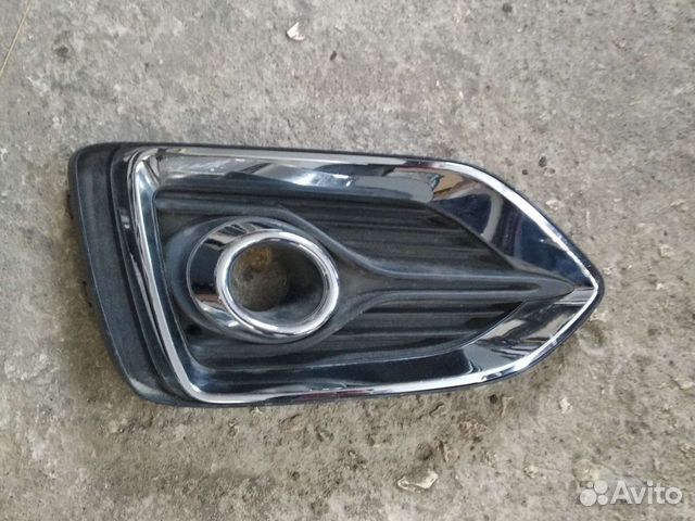 Рамка противотуманной фары Solaris 2