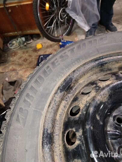 Bridgestone Ice Cruiser 5000 205/60 R16