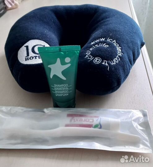 Подушка под шею дорожная новая и дорожный набор