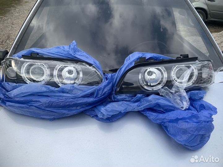 Фары bmw 5 e39 новые