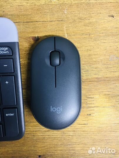 Logitech Slim Wireless Desktop MK470