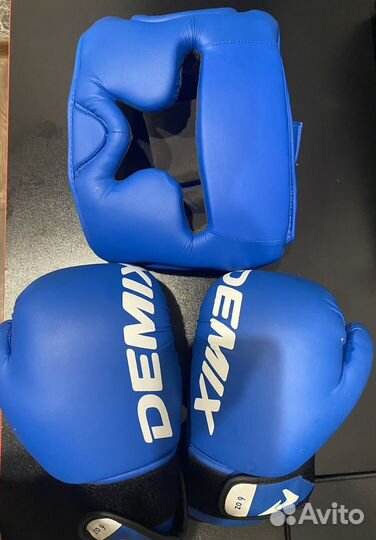 Шлем и перчатки для бокса/кикбоксинга