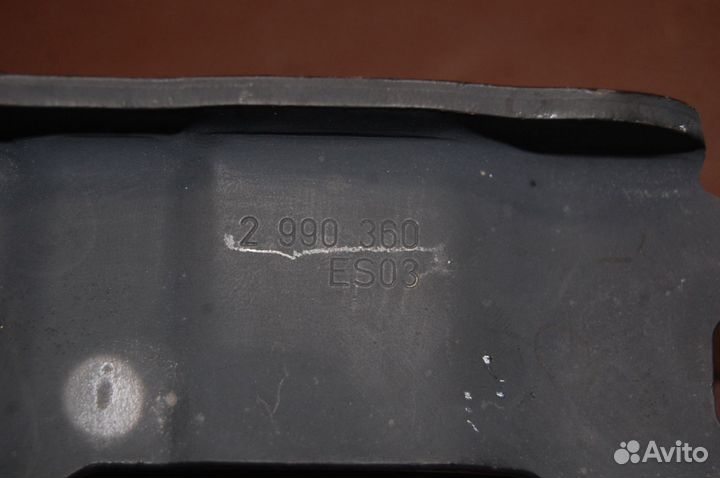 Петля капота правая - BMW X1 E84 (2009-15гг)