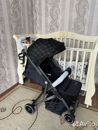 Коляска прогулочная новая с перекидной ручкой