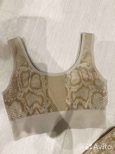 Спортивный костюм женский