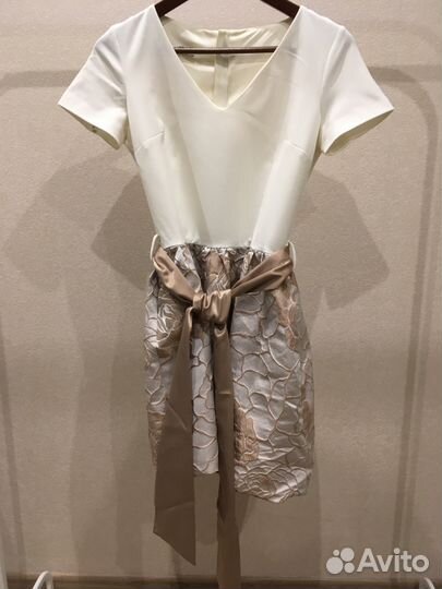 Продаю платье