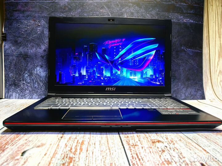 Игровой ноутбук msi i5 / GTX 960M