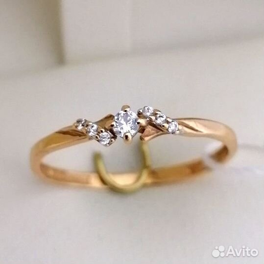 Кольцо / размер 17 / 0,78г / Золото585 / фианиты круглые