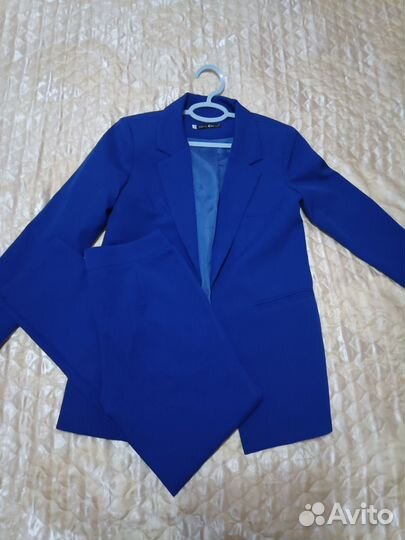 Брючный костюм женский 44 р