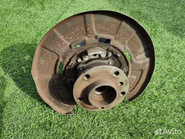 Ступица задняя левая Bmw X5 E70 N55B30 2010