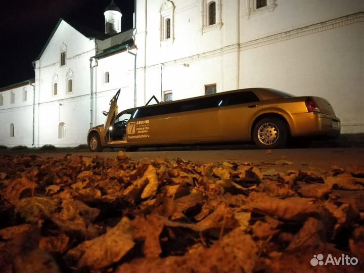 Прокат лимузина Крайслер 300C