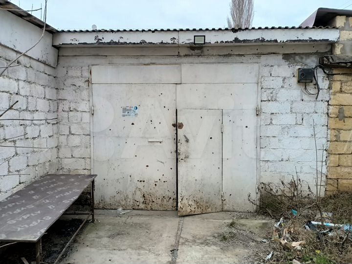 Дом 100 м² на участке 100 сот.