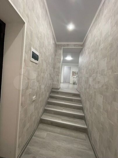 2-к. квартира, 60 м², 1/5 эт.