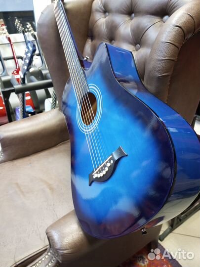 Belucci новая гитара синего цвета