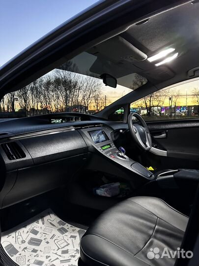 Toyota Prius 1.8 AT, 2014, 157 000 км