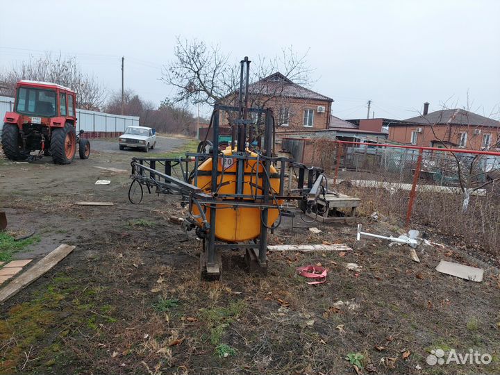 Опрыскиватель Агротех