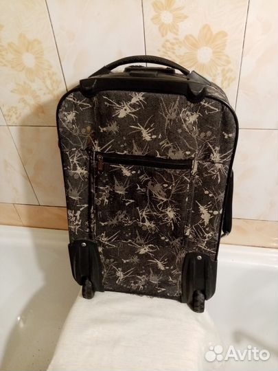 Чемодан на 2 колесах для ручной клади 55х32х21+5