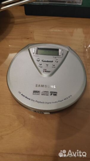 Сд плеер Samsung mcd-sf75