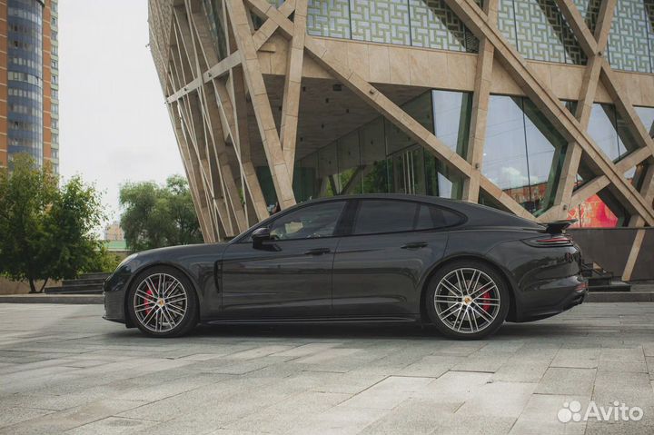 Аренда Porsсhe Panamera GTS