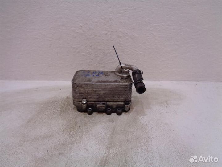 Радиатор масляный Audi A7 2010-2017