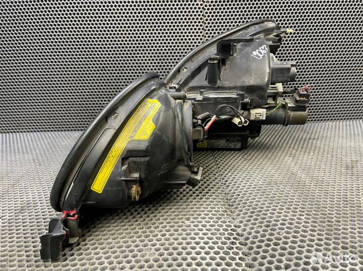 Фара правая Lexus GS300 JZS160 2jzge