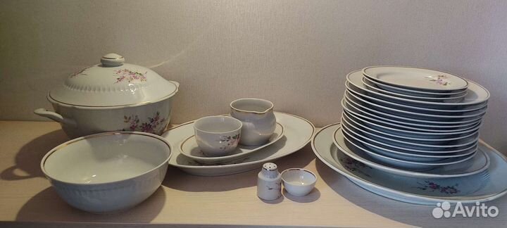 Набор столовой посуды на 6 персон