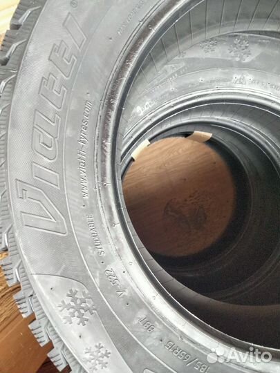 Viatti Brina Nordico V-522 185/65 R15 88