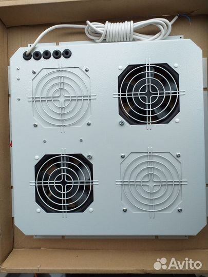 Панель вентиляторная с выключателем для 19