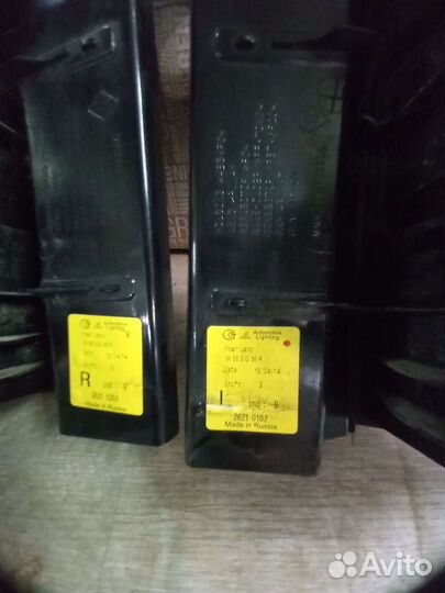 Фары задние Рено Дастер