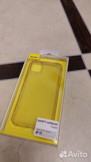 Чехол на iPhone 11