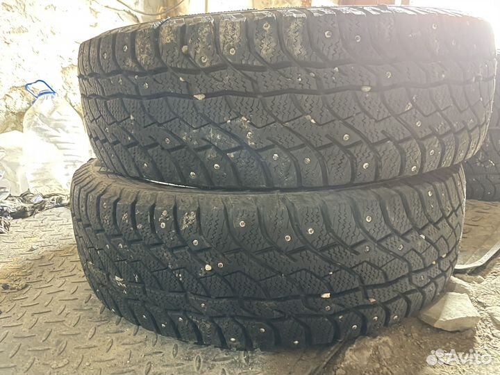 Viatti Bosco Nordico V-523 215/65 R16 98T