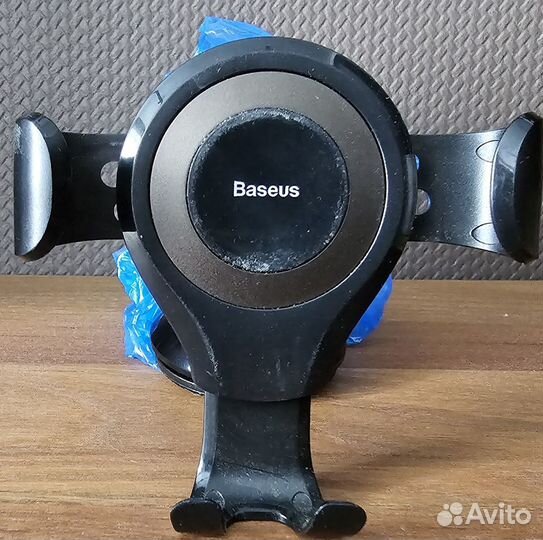 Автомобильный держатель для телефона Baseus