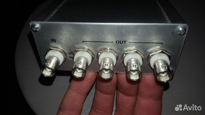 Усилитель распределитель видеосигнала