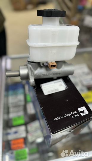 Цилиндр тормозной главной 58590H1052