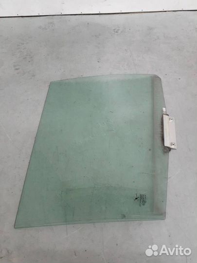 Стекло двери передней правой Saab 9-3 2 2005