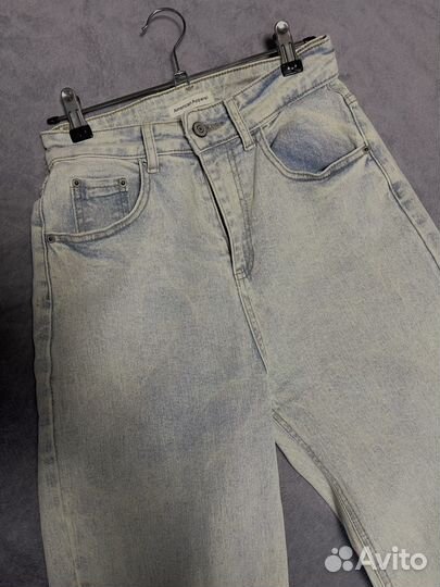 Джинсы прямые