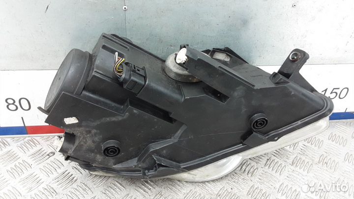 Фара левая Volkswagen Passat B6 2009