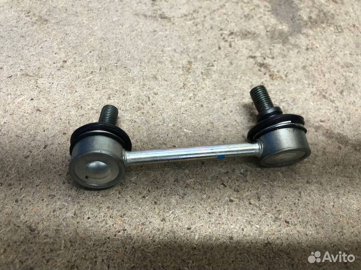 Стойка стабилизатора toyota RAV-4