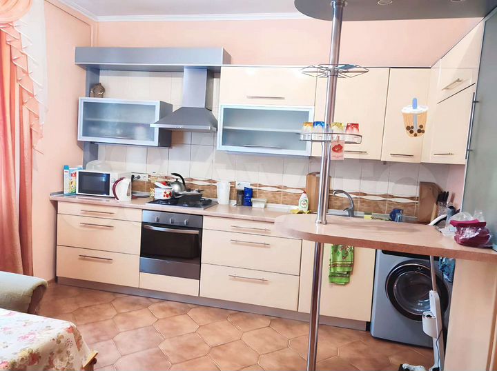 3-к. апартаменты, 93 м², 1/4 эт.