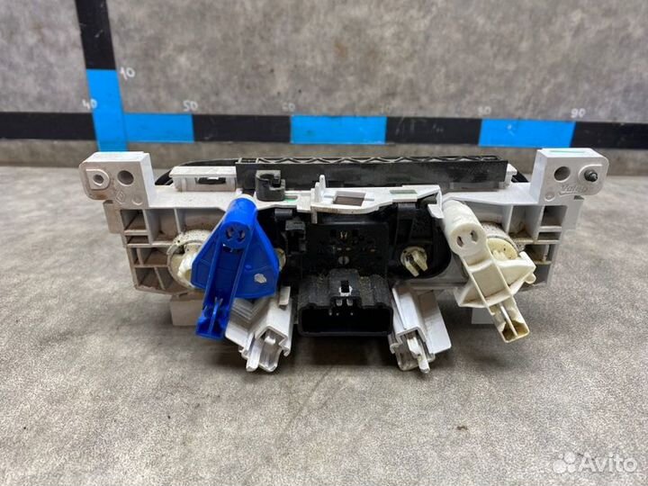 Блок управления отопителем Лада Ларгус 1 1.6 K7M